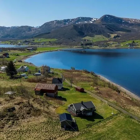 Pollstua, Cosy With Amazing Views 度假居 Alstad (Nordland)